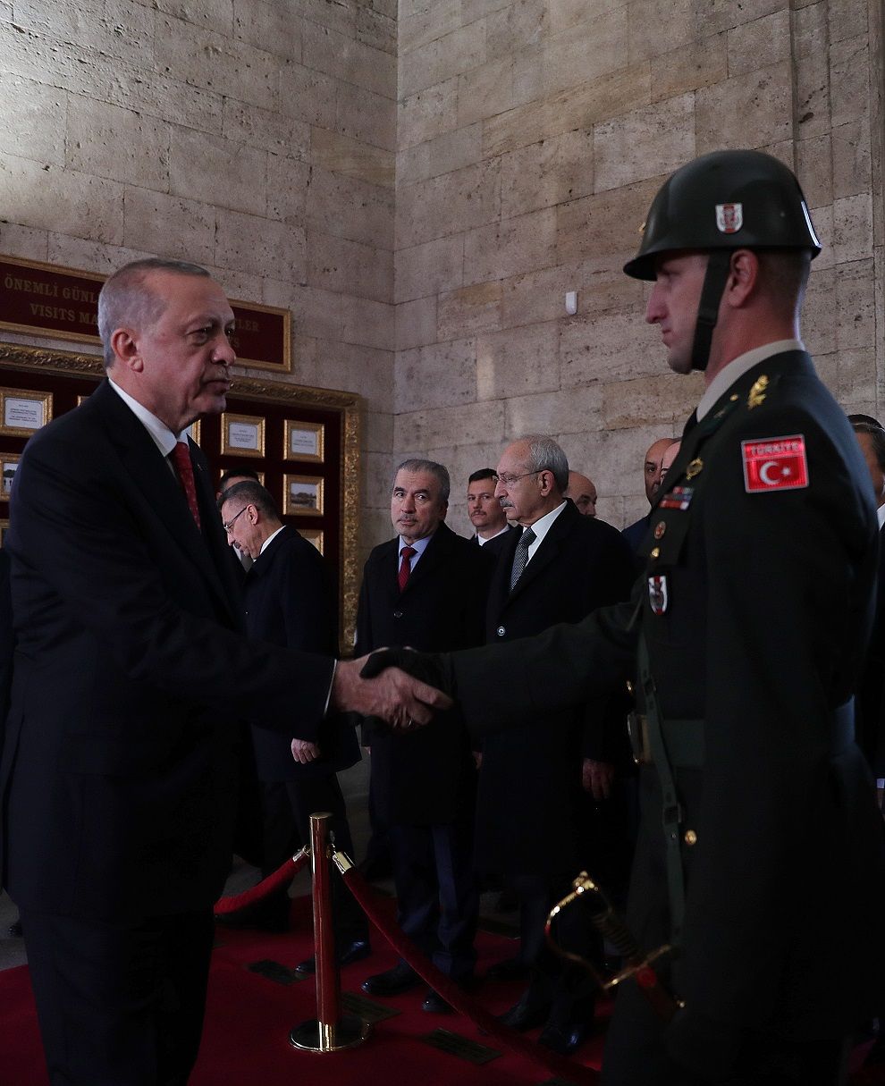 Ata'nın huzurunda samimi görüntüler! 8