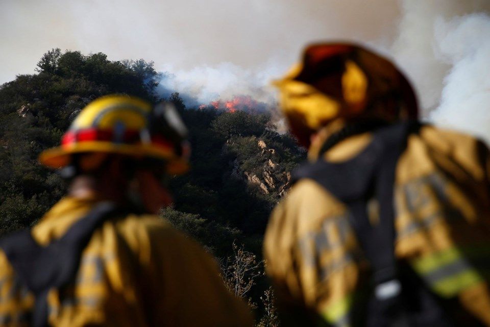 California'daki büyük yangın durdurulamıyor! 15