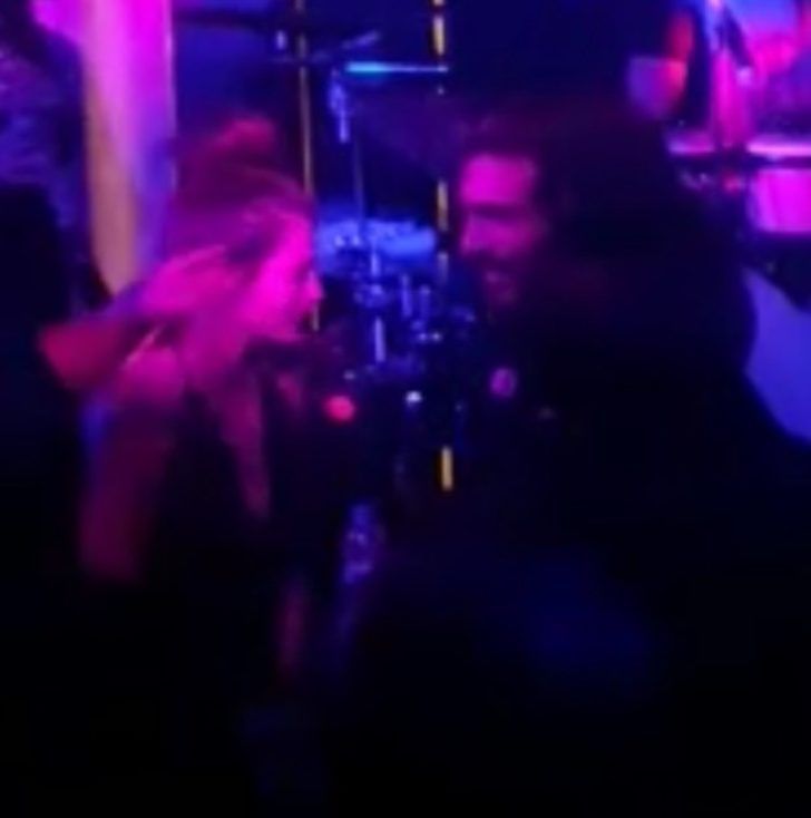 Can Yaman ve Demet Özdemir'den samimi kareler! 3