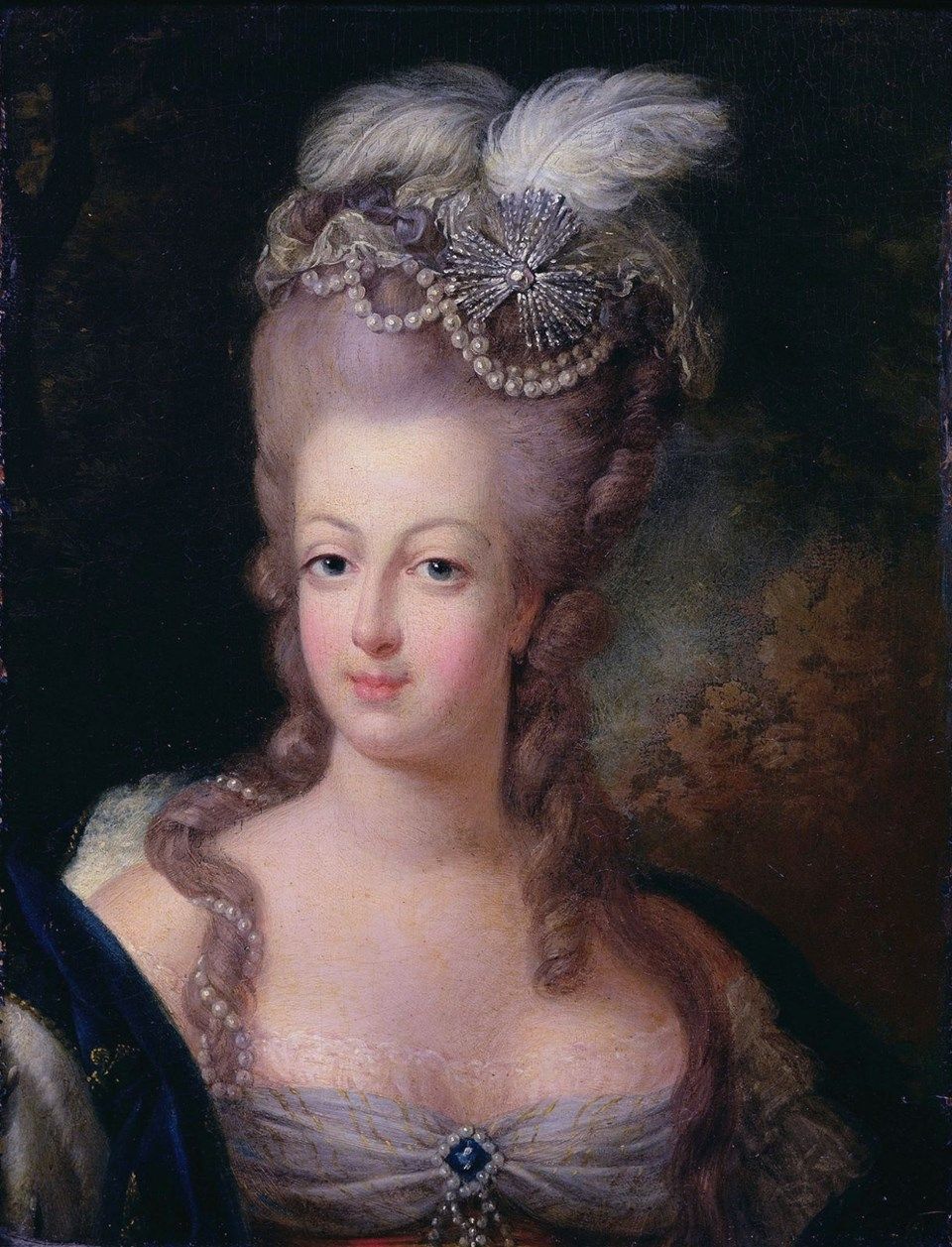 Marie Antoinette'nin kolyesi rekor fiyata satıldı! 9