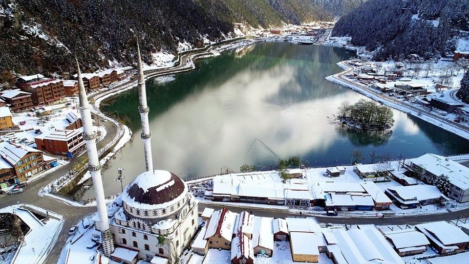 Uzungöl'de hayranlık uyandıran manzaralar! 3