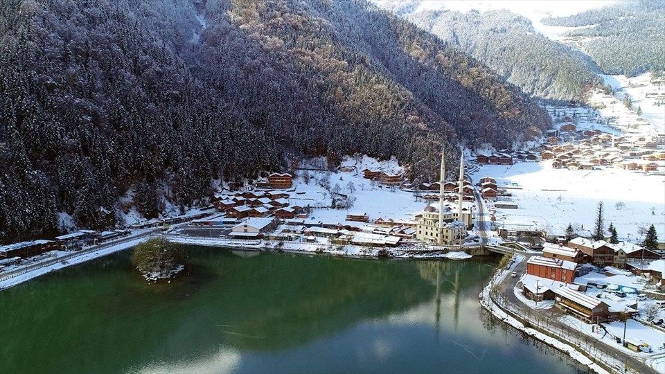 Uzungöl'de hayranlık uyandıran manzaralar! 6