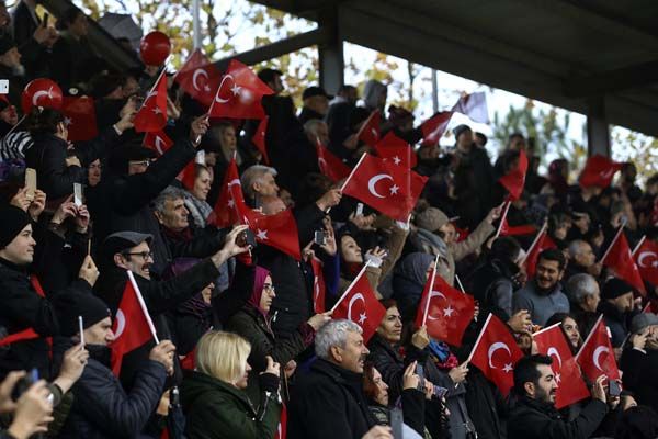Dünya şampiyonu atlet böyle yemin etti! 4