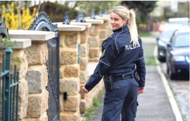 Fenomen polis görenleri büyülüyor! 2