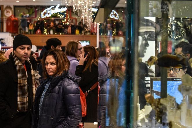 ABD'de büyük indirim çılgınlığı! 1