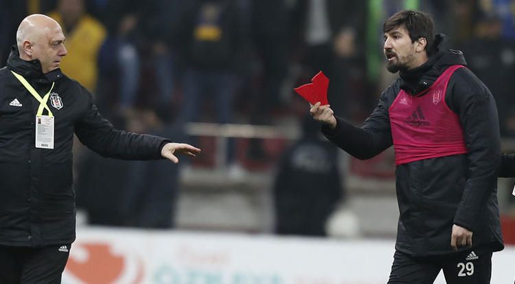 Şenol Güneş gözünü kaybetme tehlikesi atlattı! 6