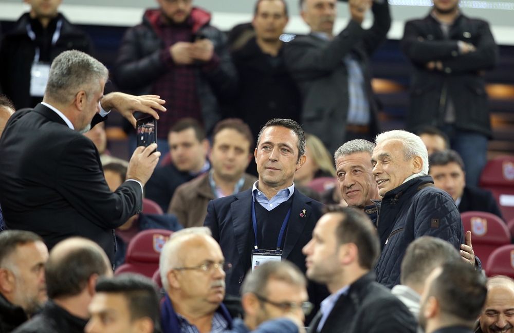 Ali Koç ve Ahmet Ağaoğlu tribünde birlikte oturdu! 6