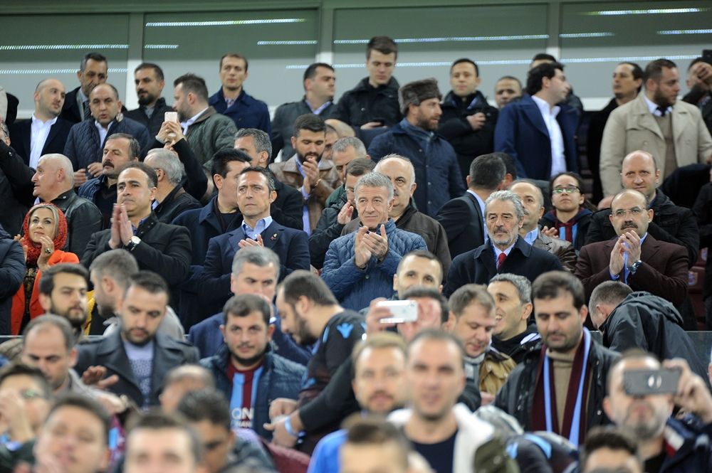 Ali Koç ve Ahmet Ağaoğlu tribünde birlikte oturdu! 4