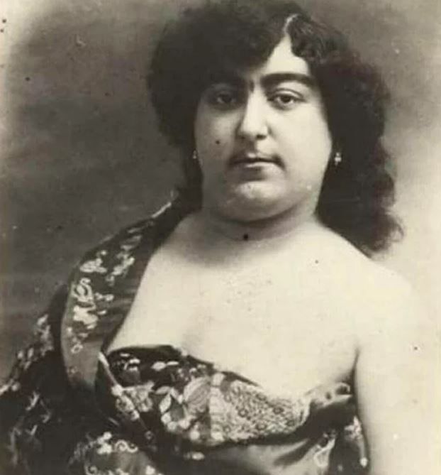 Bir dönemin en kıskanılan kadınıydı: İran Prensesi Qajar! 15