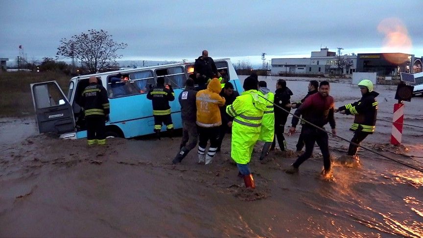 Edirne'yi sağanak yağış ve sel vurdu! 4
