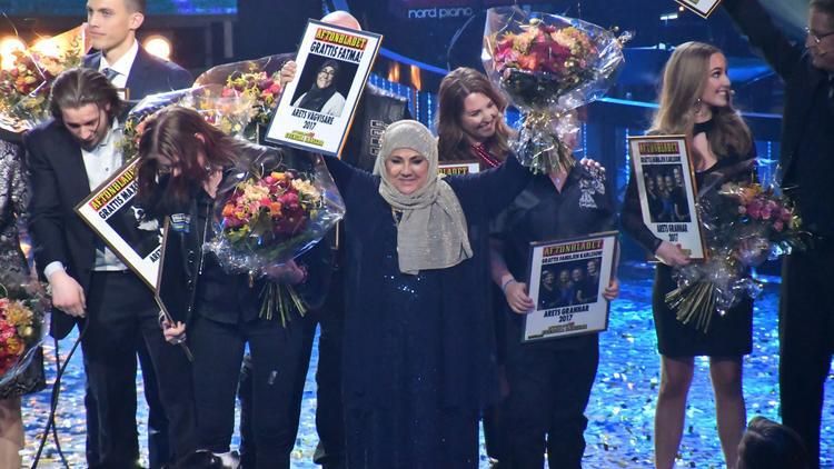İsveç'te "Yılın Kahramanı" seçilen Fatma teyzenin öyküsü! 2