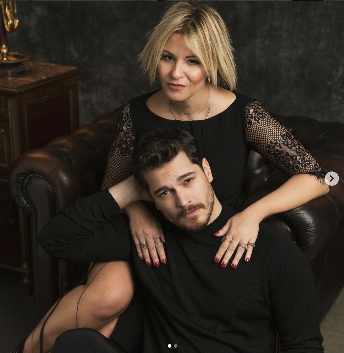 Ayşe Arman'dan Çağatay Ulusoy'la olay pozlar! 2