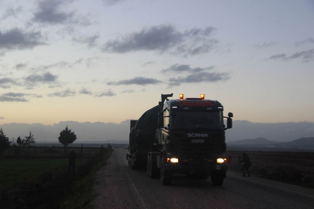 Sınır birliklerine tank ve zırhlı sevkiyatı sürüyor! 7