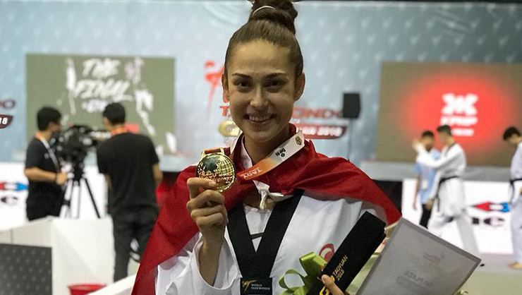 İrem Yaman 'Yılın En Stil Sahibi Kadını' ödülüne aday! 4