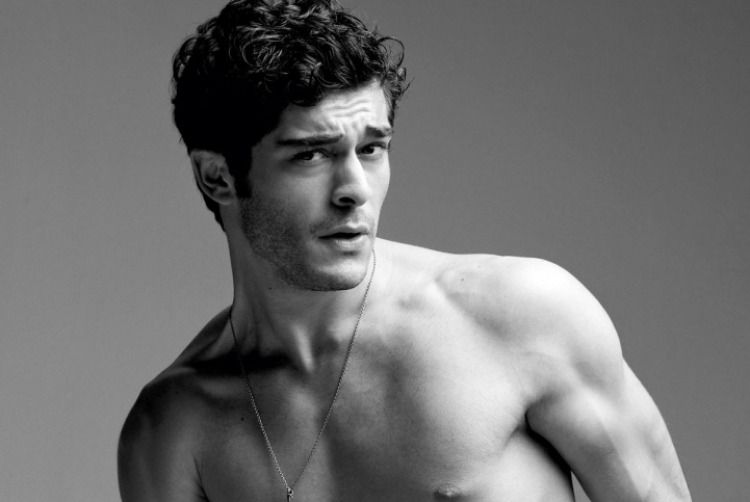 Burak Deniz yeni kız arkadaşıyla yakalandı! 7