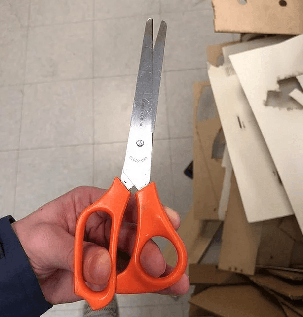 Güvenli olmadığı anlaşılan fakülte binası boşaltıldı! 21