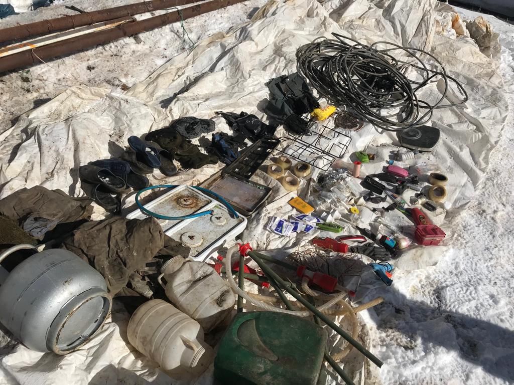 PKK'ya ait 3 odalı sığınak bulundu! 8