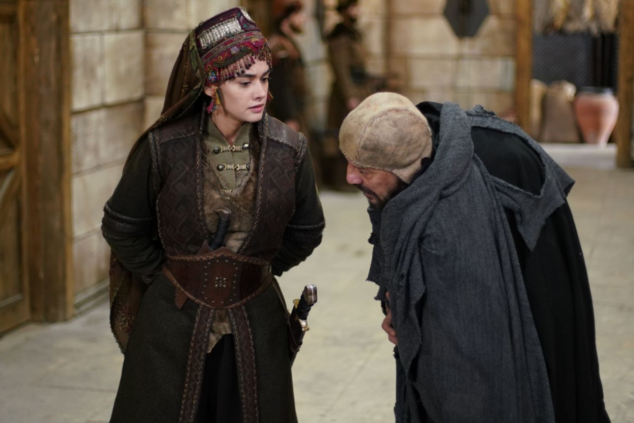 Diriliş Ertuğrul zirvedeki yerini kaptırmıyor! 6