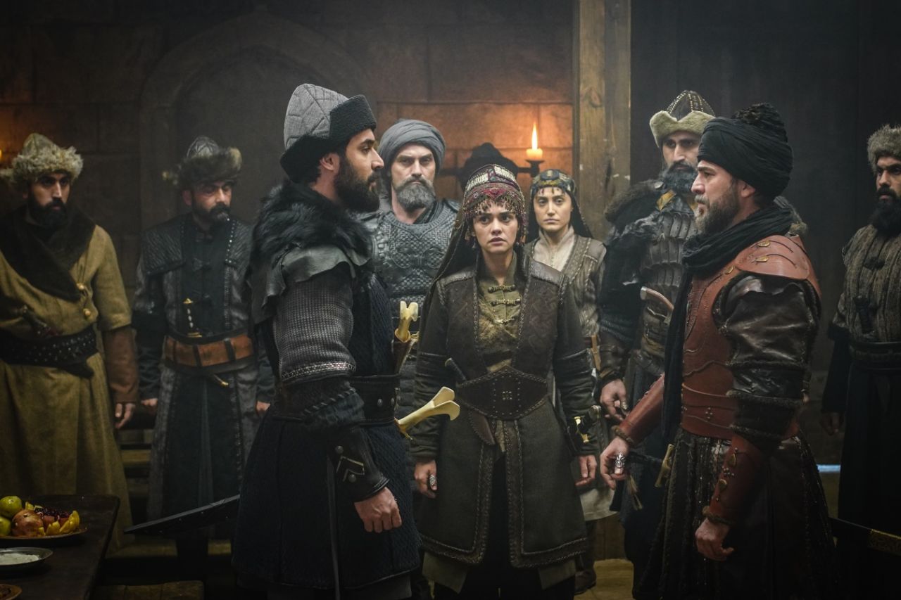 Diriliş Ertuğrul zirvedeki yerini kaptırmıyor! 5