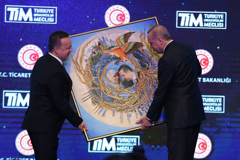 Cumhurbaşkanı Erdoğan'ı duygulandıran hediye... 2