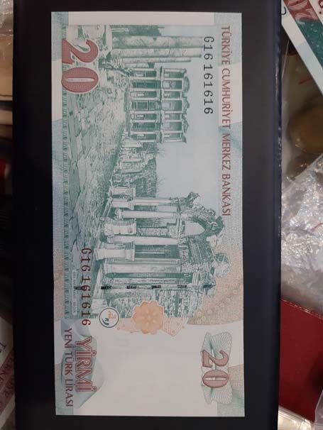 Bu paradan elinde olan yaşadı! 3
