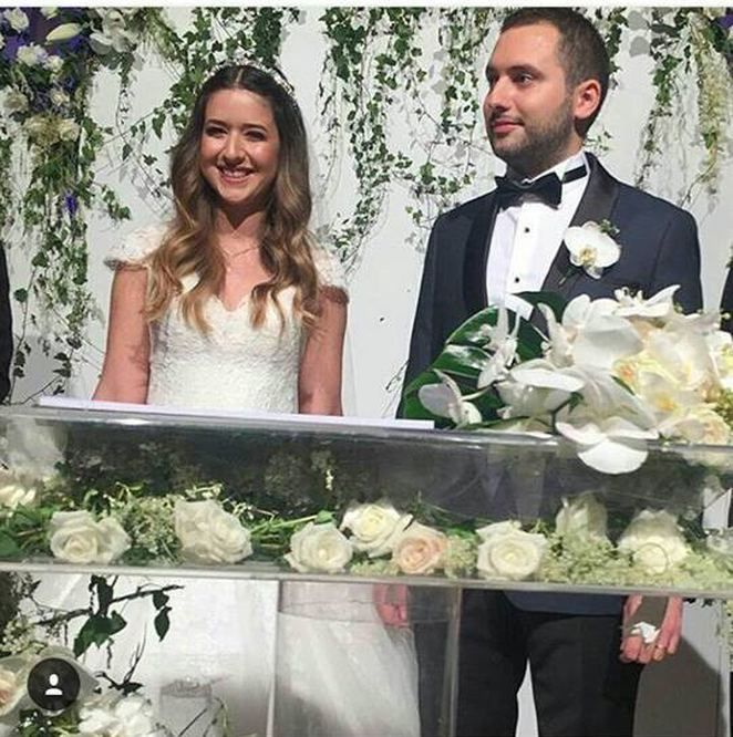 Acun Ilıcalı 'mucize çocuk' dediği kızıyla poz verdi! 8