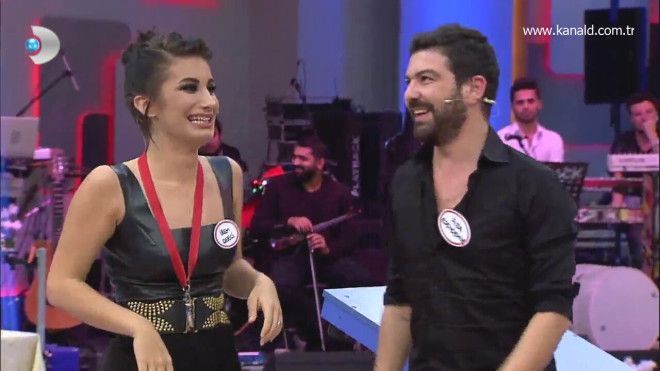 Katılanın boşandığı yarışmada bu yıl Berkay konuk! 12