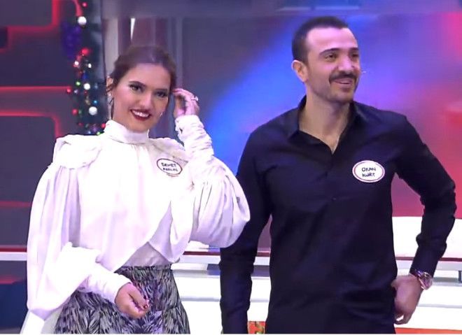 Katılanın boşandığı yarışmada bu yıl Berkay konuk! 3