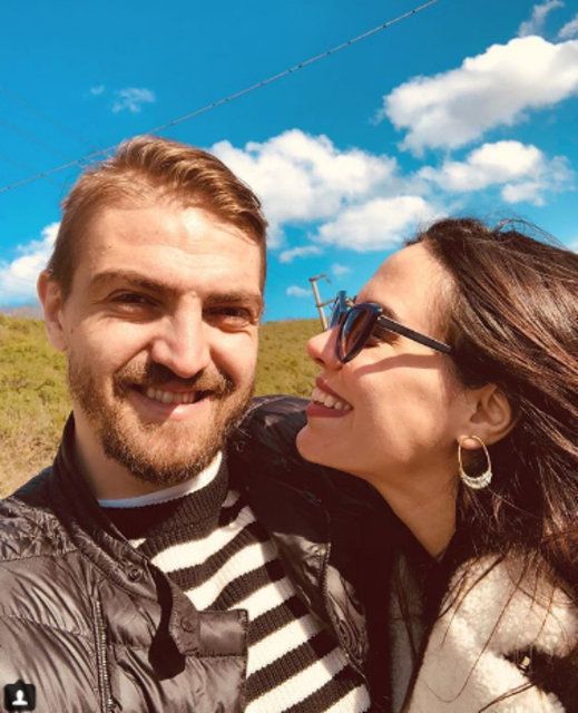 Caner Erkin, Şükran Ovalı'yla olan evliliğinin 2. yılını bu fotoğrafla kutladı 9
