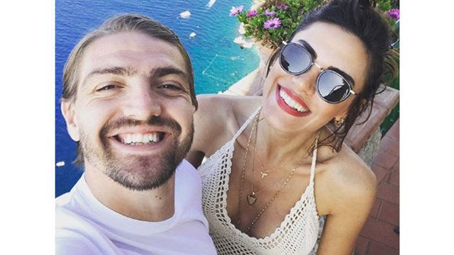 Caner Erkin, Şükran Ovalı'yla olan evliliğinin 2. yılını bu fotoğrafla kutladı 7