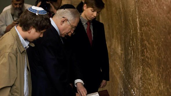 Netanyahu ailesinin skandalları bitmiyor! 12