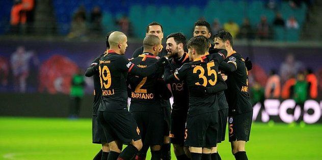 Galatasaray fanatiği, oğlunun adını 'Forvet' koydu! 3