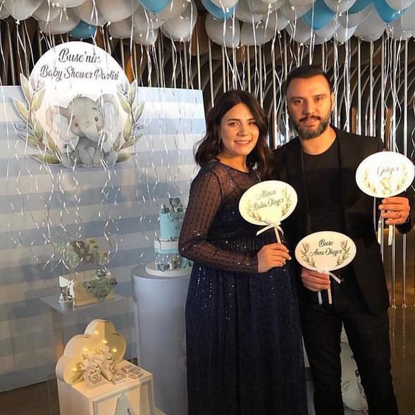 Buse Varol karnı burnunda parti verdi! 2