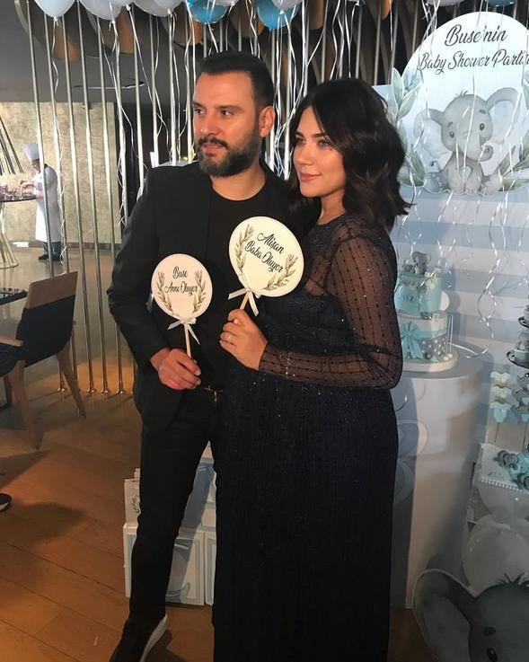 Buse Varol karnı burnunda parti verdi! 5
