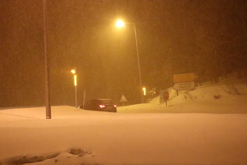 Bolu Dağı geçişi TIR ve kamyonlara kapatıldı... 5