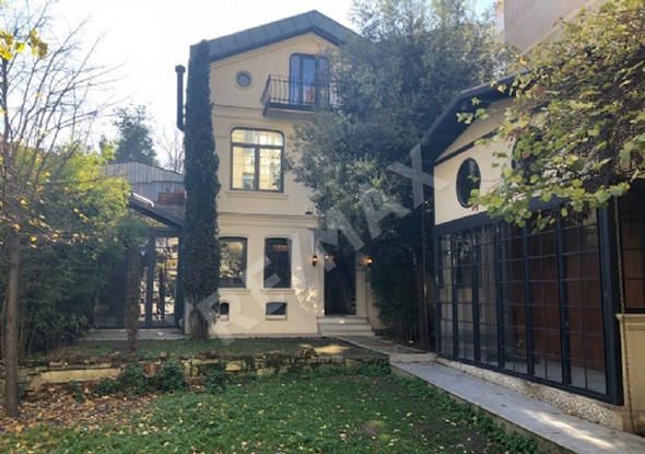 Gökhan Özoğuz'un 5.5 milyon liralık köşkü! 1