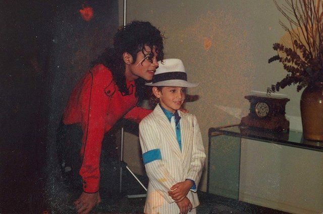 Michael Jackson'ın pedofili belgeseli izleyenleri dehşete düşürdü! 2