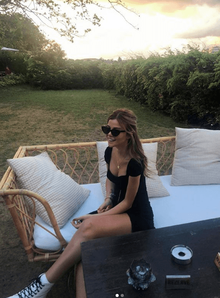 Ünlü komedyen gönlünü bu güzele kaptırdı! 17