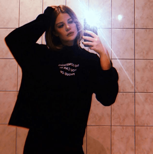 Ünlü komedyen gönlünü bu güzele kaptırdı! 26