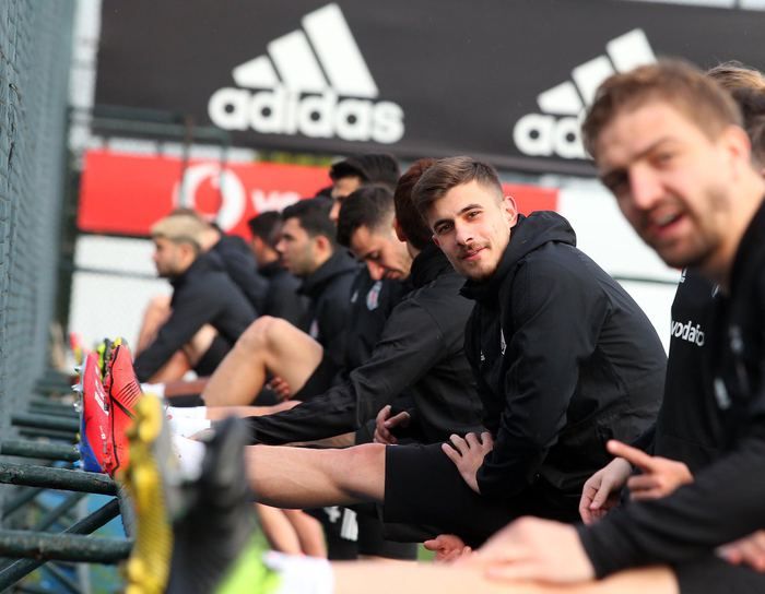 Shinji Kagawa ilk antrenmanında göz doldurdu! 6