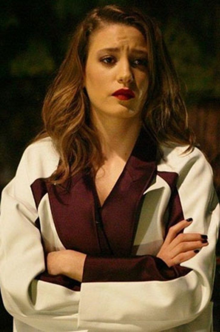 Serenay Sarıkaya: Malzeme olmayı seçmezsen malzeme olmazsın! 2
