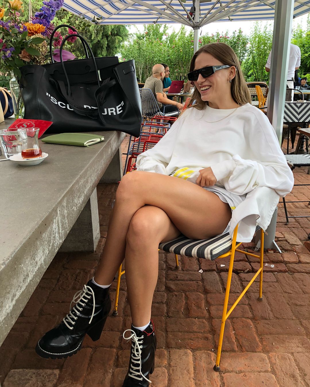 Serenay Sarıkaya: Malzeme olmayı seçmezsen malzeme olmazsın! 32
