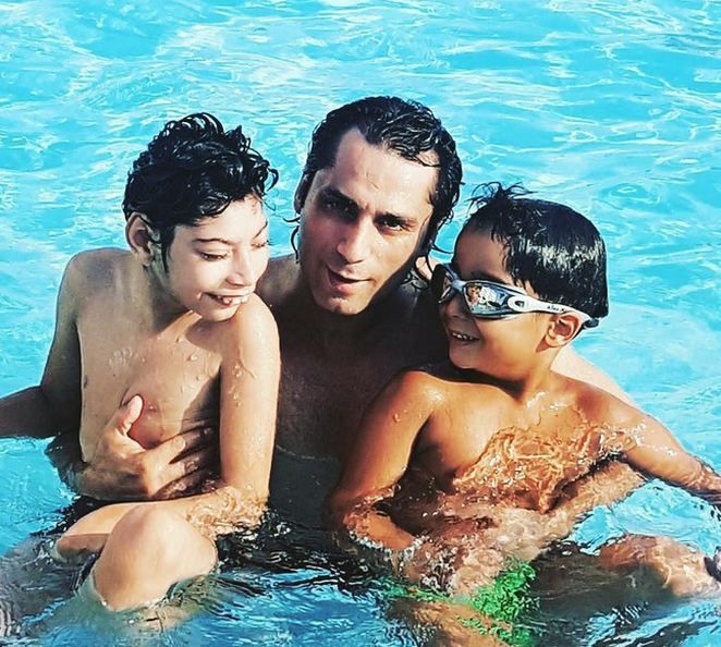 Oğlundan bahsederken konuşmakta güçlük çekti! 8