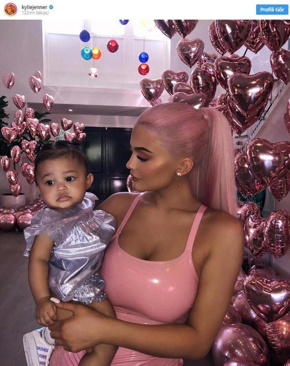 Kylie Jenner ve Ronaldo bir yumurtaya yenildi! 4