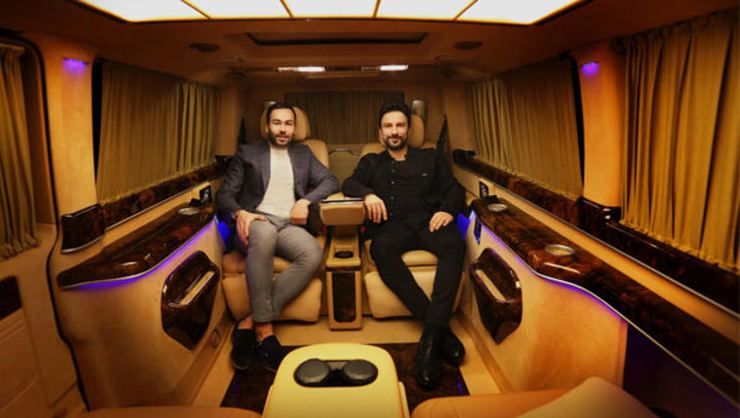 Megastar Tarkan'ın mini sarayı! 140 kişi üretti... 1