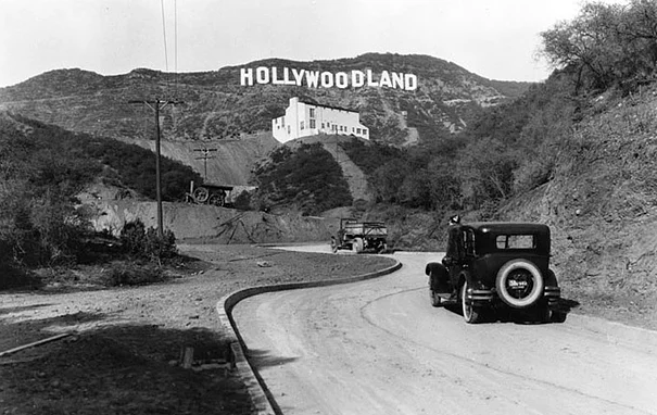 Başrol olamayınca Hollywood'un 'H'sinden atladı! 2