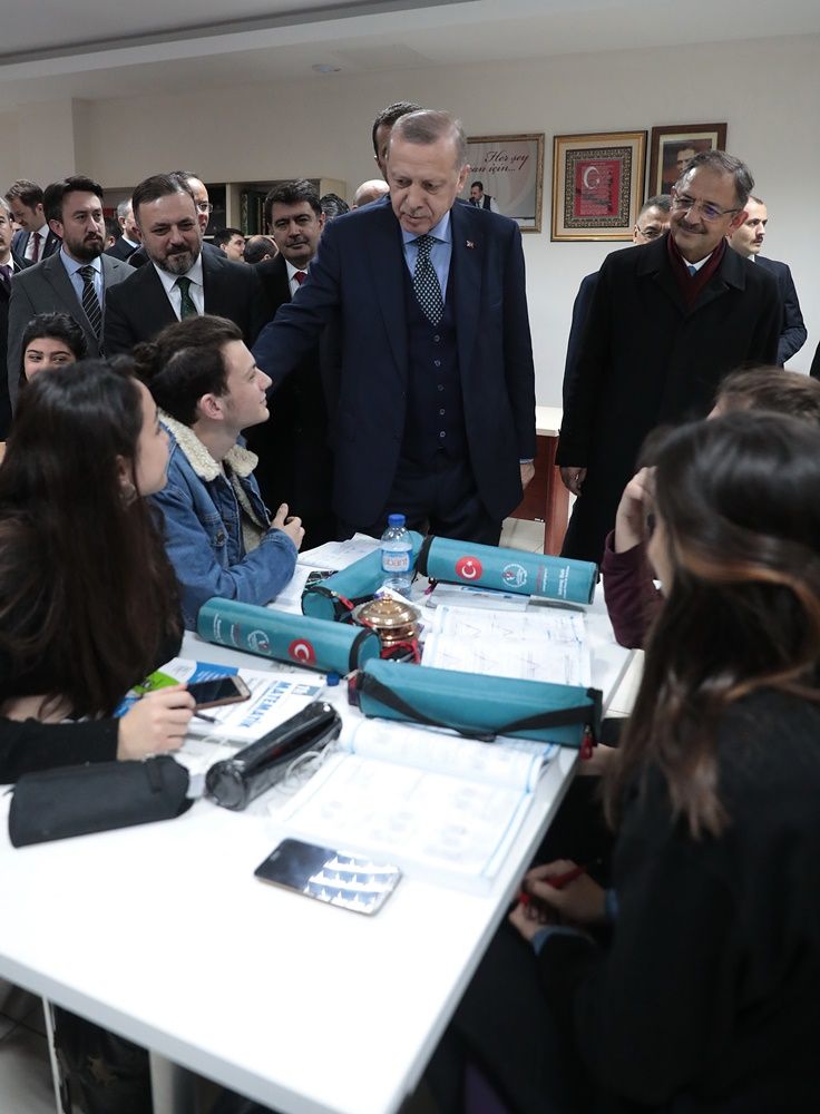 Erdoğan'dan millet kıraathanesi ziyareti... 7
