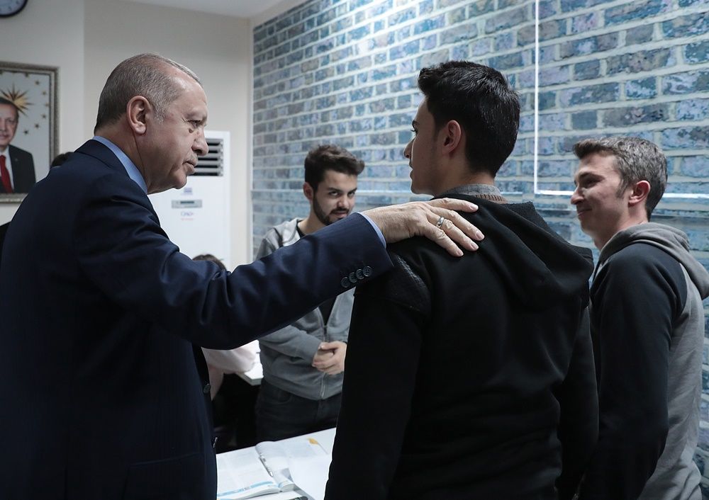 Erdoğan'dan millet kıraathanesi ziyareti... 12
