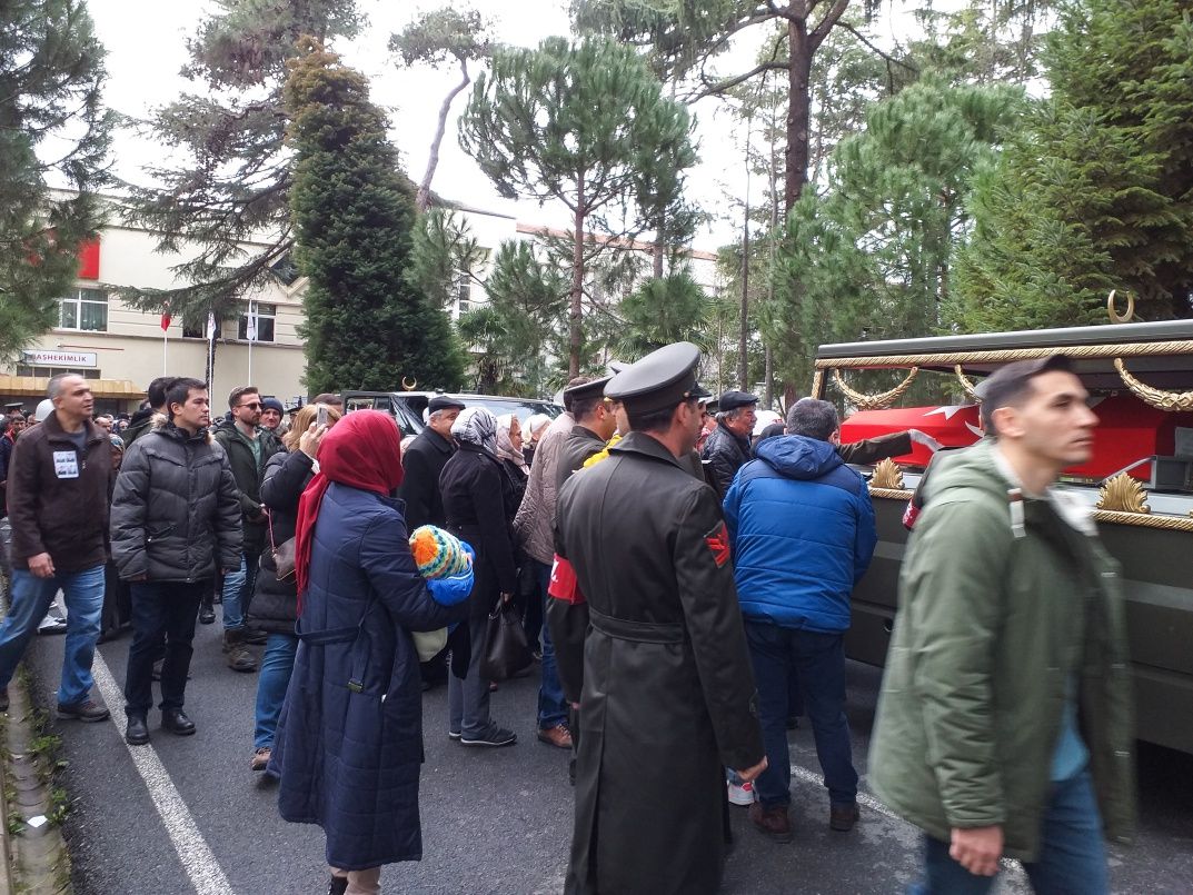 Helikopter şehitlerine hazin tören! 3