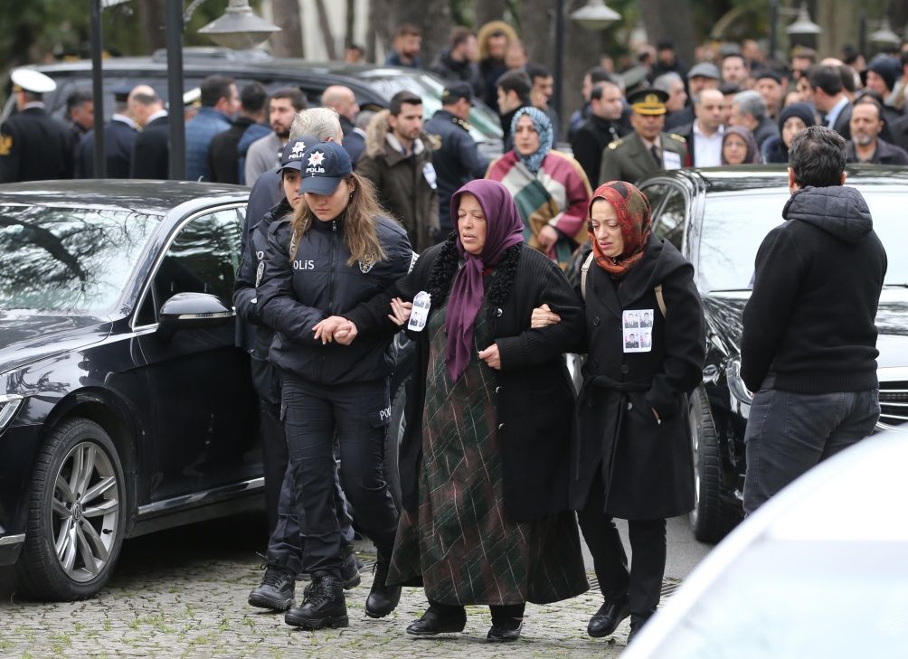 Helikopter şehitlerine hazin tören! 6